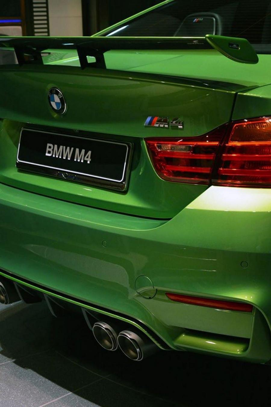  BMW M4 Coupe Java Green by Abu Dhabi Motors 2015 года  (фото 26 из 34)